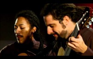 Brasil Guitar Duo play Doce de Coco