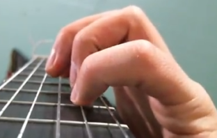 Basic Left Hand Technique Tips for Classical Guitar