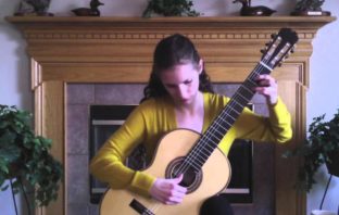 Chaconne Klaverenga plays Scarlatti