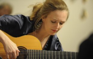 Heike Matthiesen plays Elegie by Sylvie Bodorová