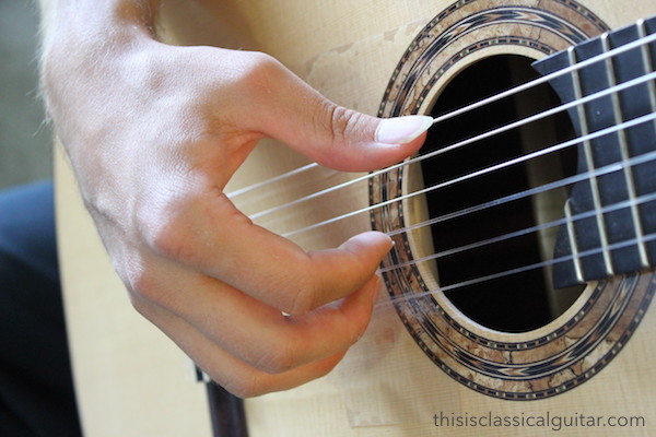 Simple Ways to Play Guitar with Long Nails: 7 Steps