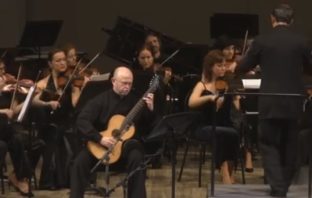 Pavel Steidl plays Giuliani Concerto in A, Op. 30