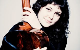 Irina Kulikova plays Torroba Sonatina