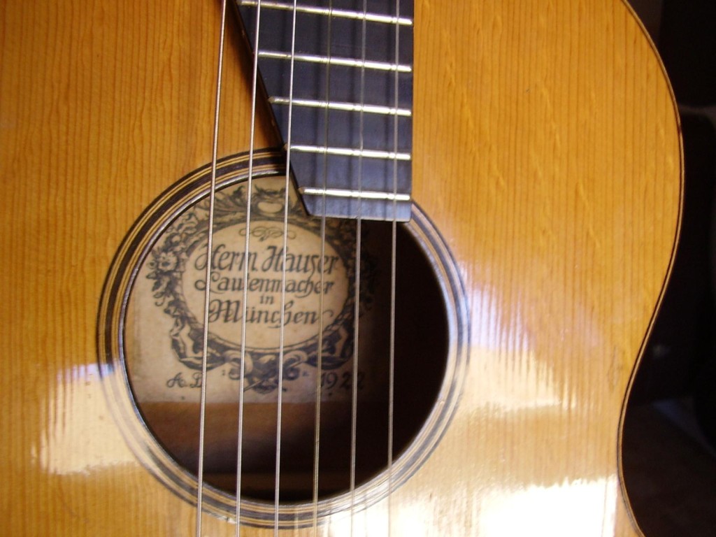 Guitar 1922 by Hermann Hauser with Lautenmacher label