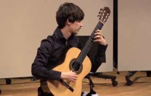 Maarten Stragier Plays Changes by Elliott Carter