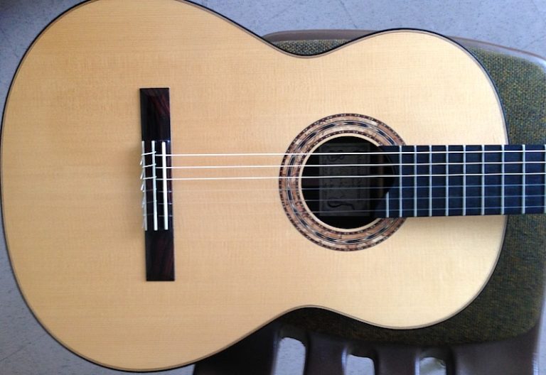 Dominelli Classical Guitar for Sale This is Classical Guitar