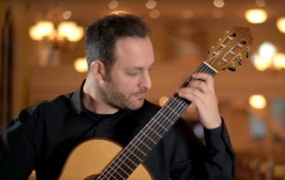 Tariq Harb Plays Fugue BWV 1001 by Bach
