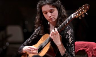 Laura Snowden Plays Villa-Lobos Prelude No. 3