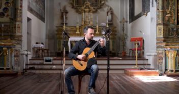 Drew Henderson Plays Sor on a 1868 Lacôte