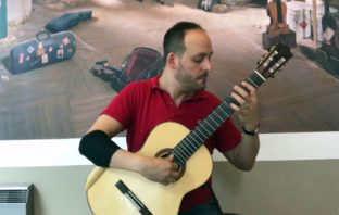 Tariq Harb Plays Turina