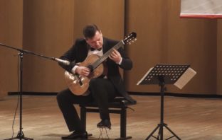 Dmitriy Murin Plays Pensée fugitive by Mertz