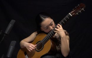 Kanahi Yamashita Plays the Chaconne BWV1004 by Bach