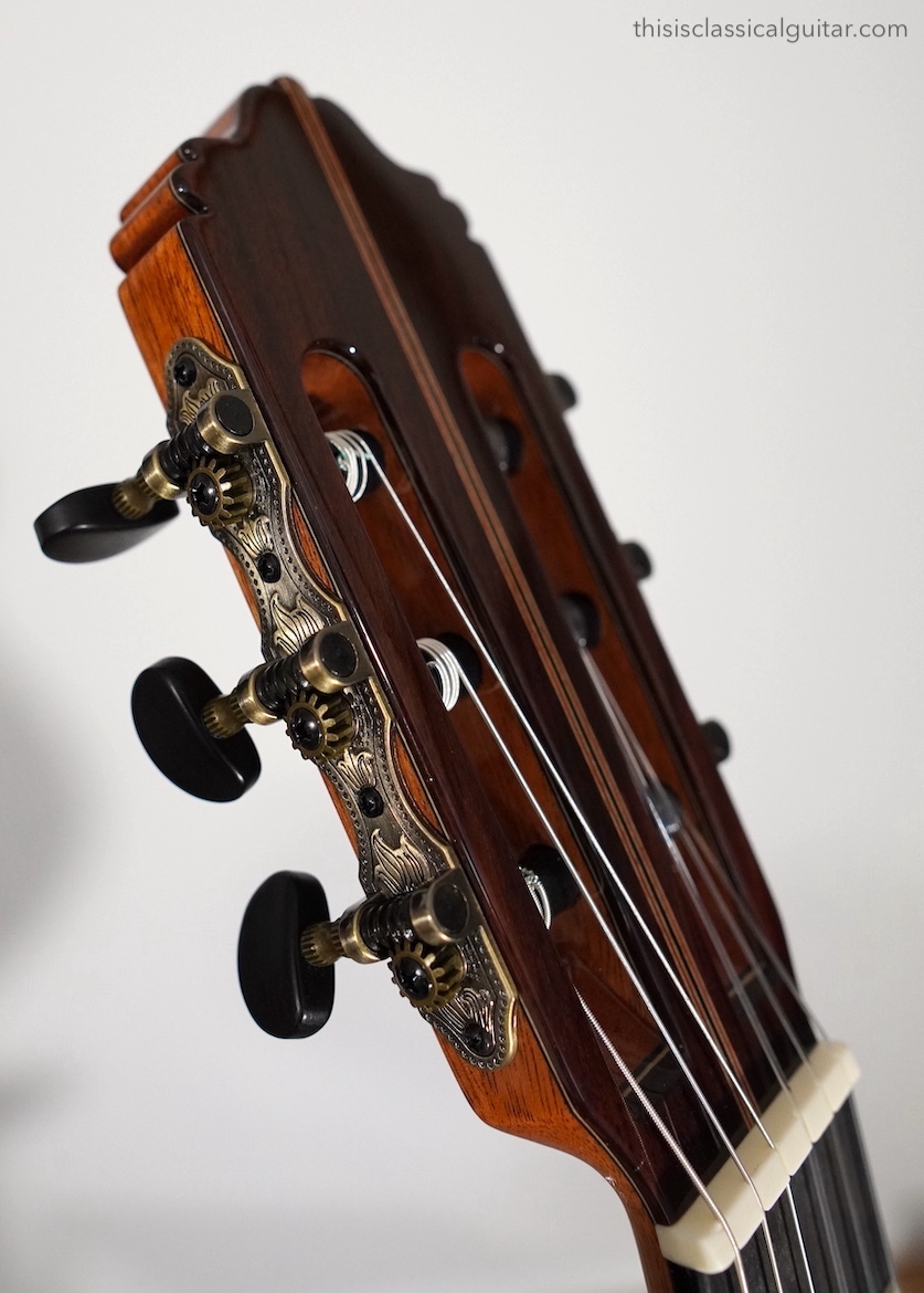 Saers Guitar A50 Headstock