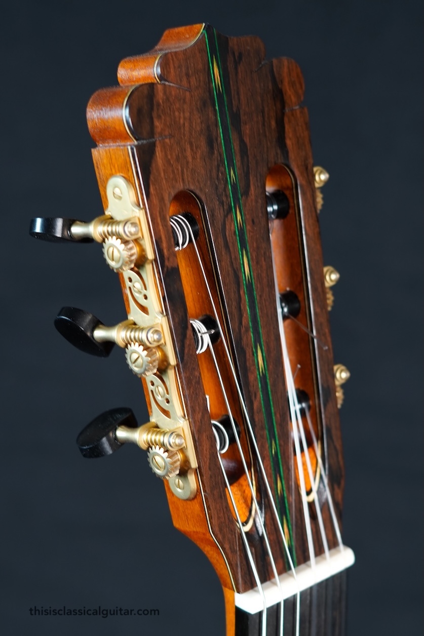 Dominelli Classical Guitar - Head