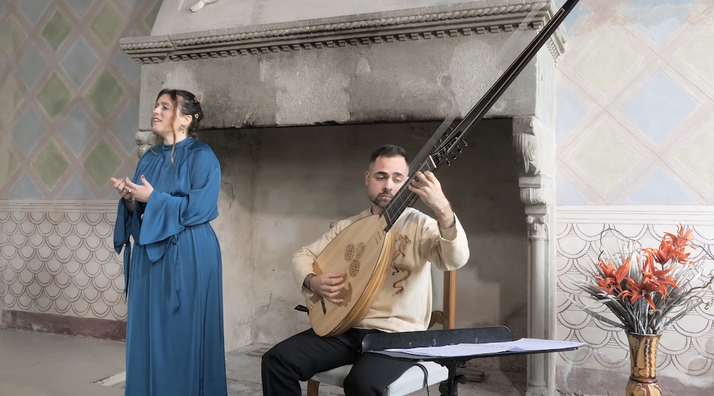 Saggese and Depedro perform Che si può fare by Barbara Strozzi